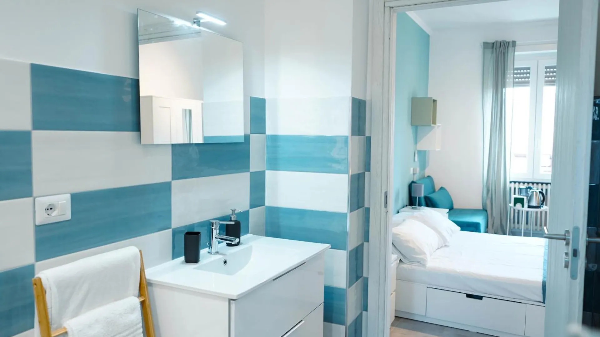 Salotto Tiburtino Bed & Breakfast Rome