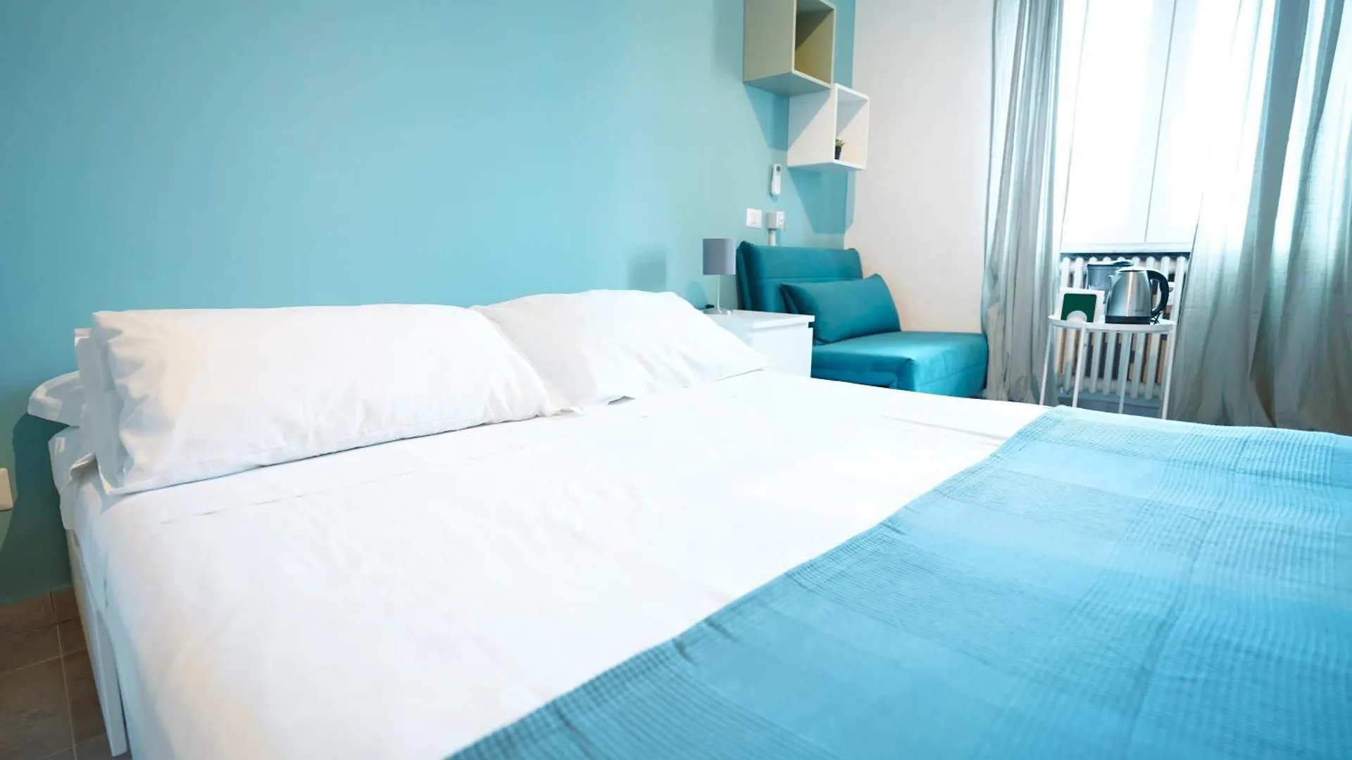 Salotto Tiburtino Bed & Breakfast Rome Italy